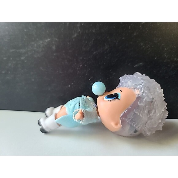 LOL Color Change Surprise Doll - Picture 4 of 10